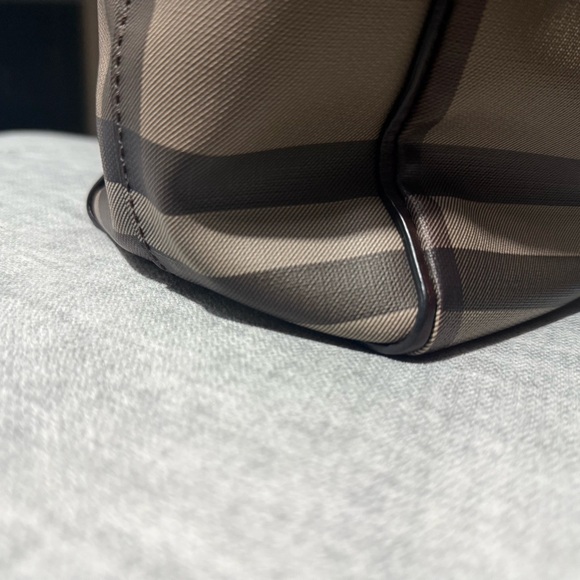 Burberry Shoulder Bag EUC - Picture 9 of 11